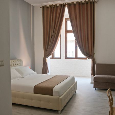 Brilliant Camere Триест Екстериор снимка